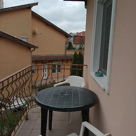 Zora Apartman *